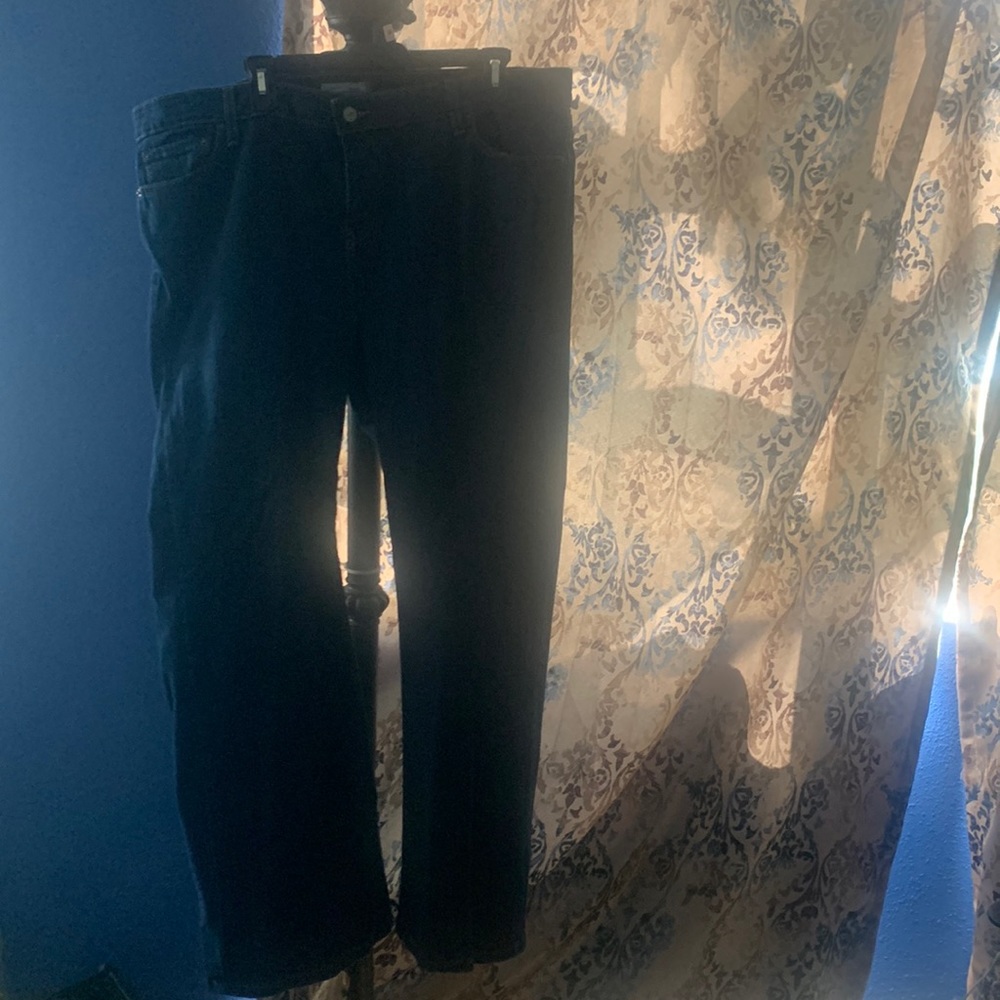 Women Levi jeans 18W medium